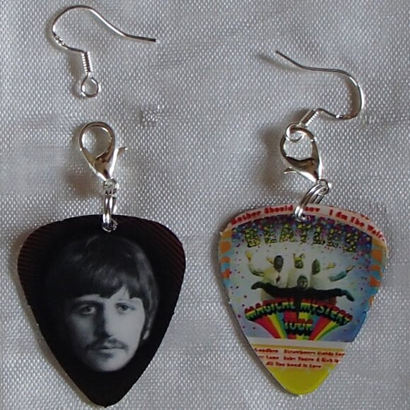 Beatles Ringo Starr Magical Mystery Tour 2-Sided Guitar Picks Zip-Pull Earrings - Picture 2 of 12